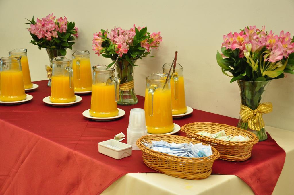 Podium Apart Hotel Варжинья Экстерьер фото